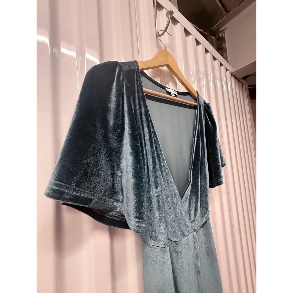 BALTIC BORN Katelyn blue green velvet short sleeve maxi wrap long dress - Picture 6 of 12